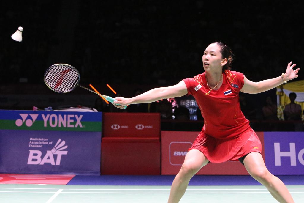 与更坚决的 与更坚决的